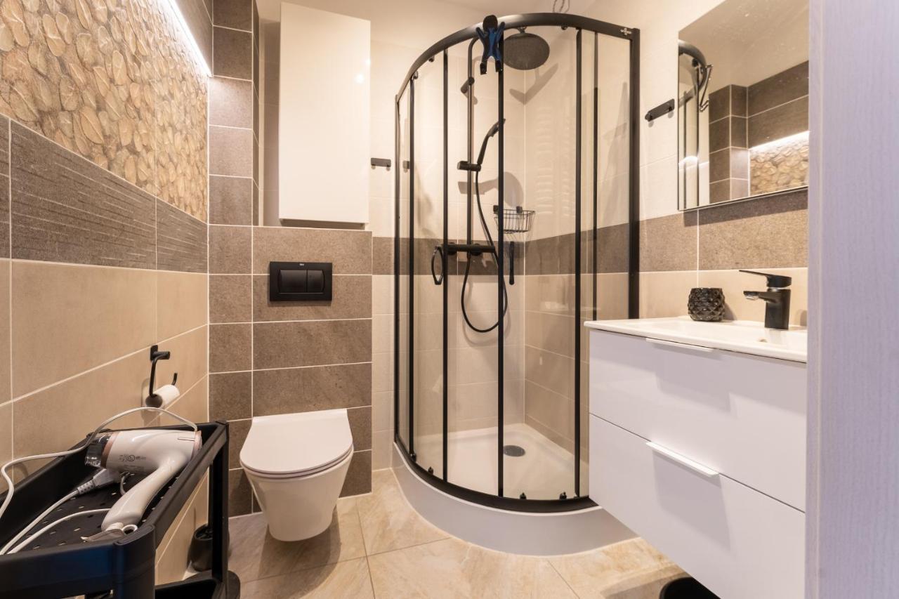 Apartament Strefa Centrum - Z Prywatnym Parkingiem - Space Apart 카르파츠 외부 사진